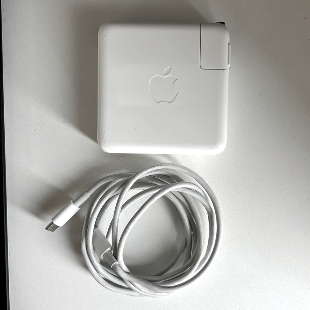 Apple 96W USB-C Power Adapter